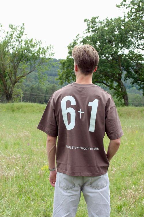 6+1 T-Shirt